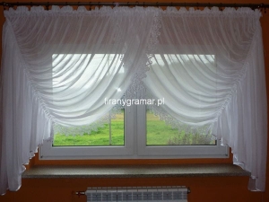 Firanki  do salonu,kuchni obszyte angielską gipiurą