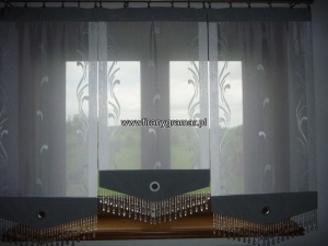 Firany do salonu.  Komplet białych paneli z woalu lub organzy  wzór materiału do wyboru